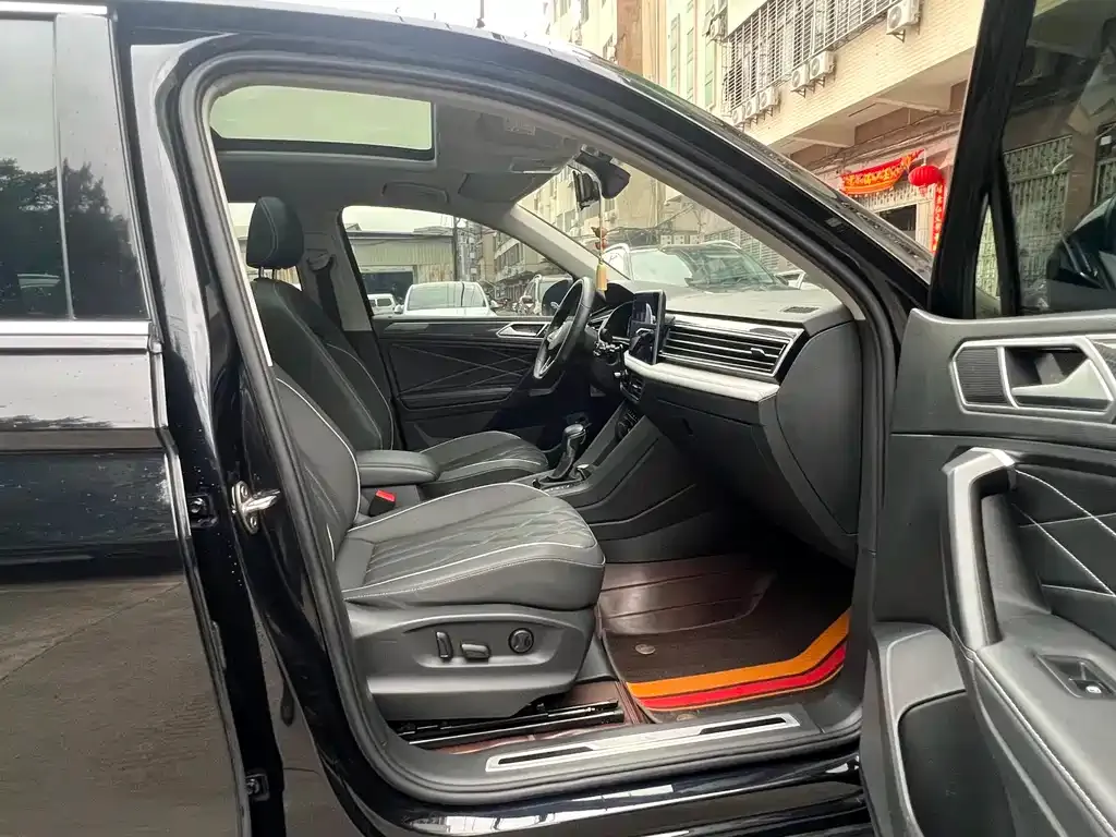 Volkswagen Tiguan L 2022 из CN, фото 9