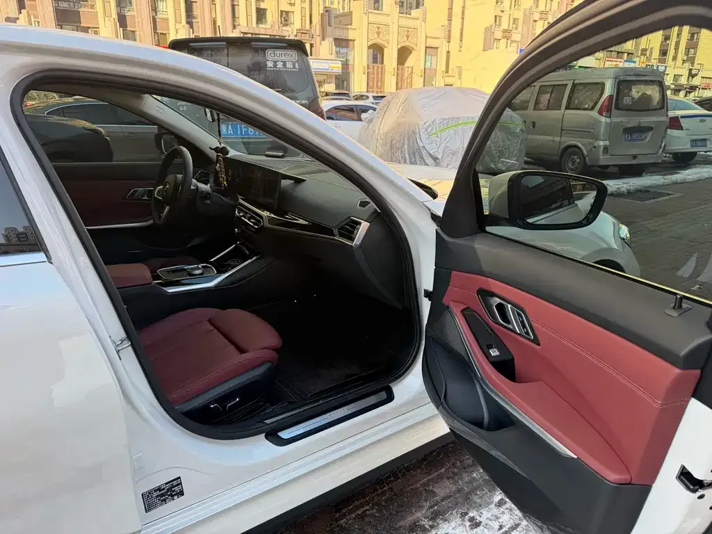 BMW i3 2024 из CN, фото 3
