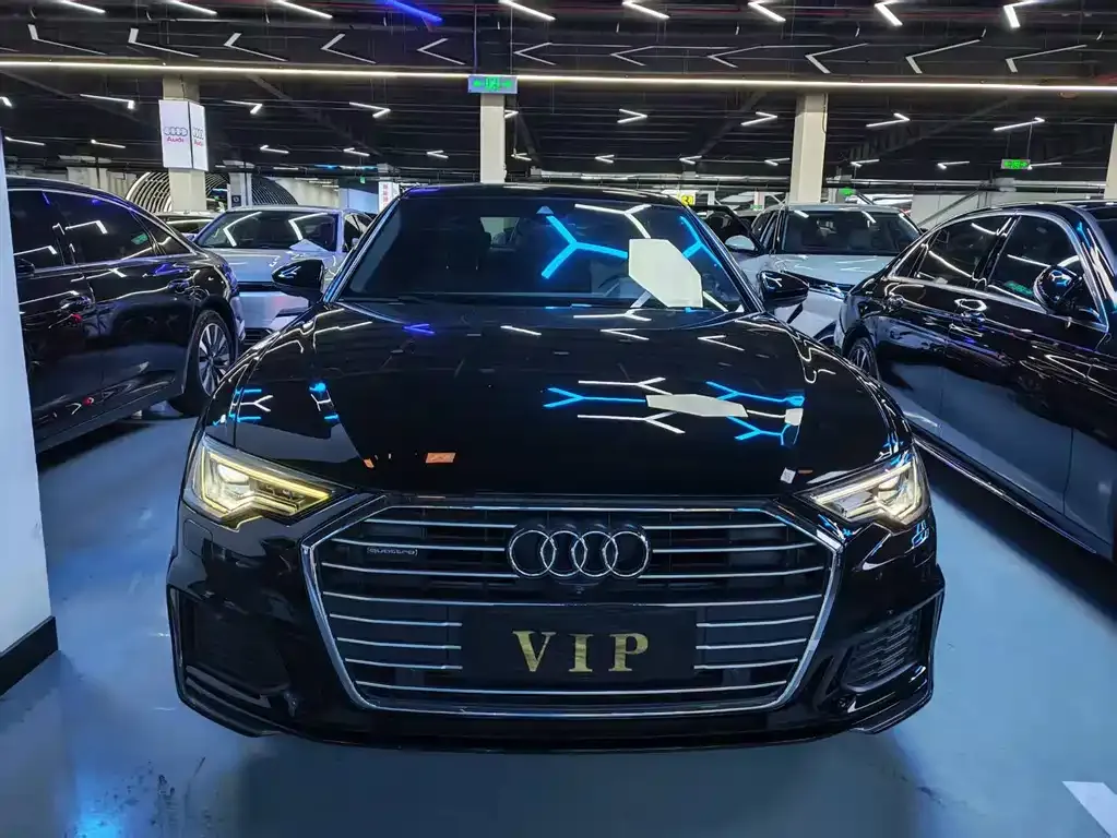 Audi A6L — фото 9