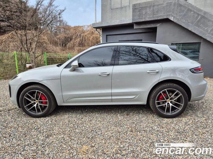 Porsche Macan — фото 1