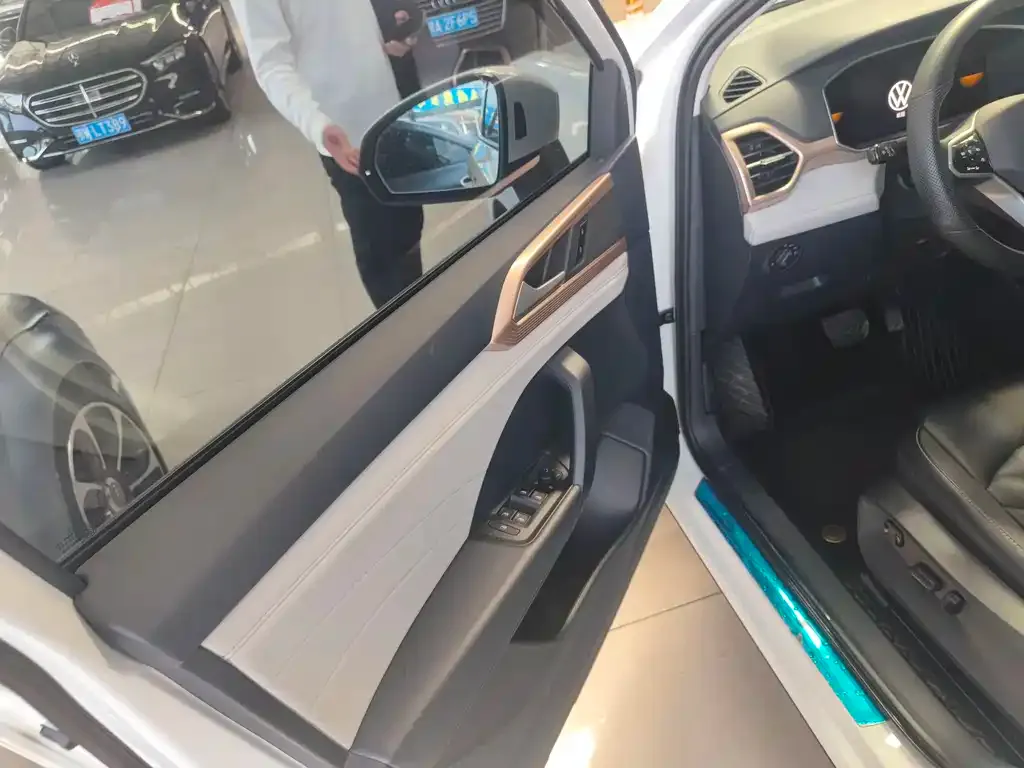 Volkswagen Tharu 2024 из CN, фото 5