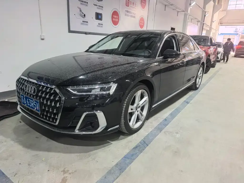 Audi A8 2023 из CN, фото 1