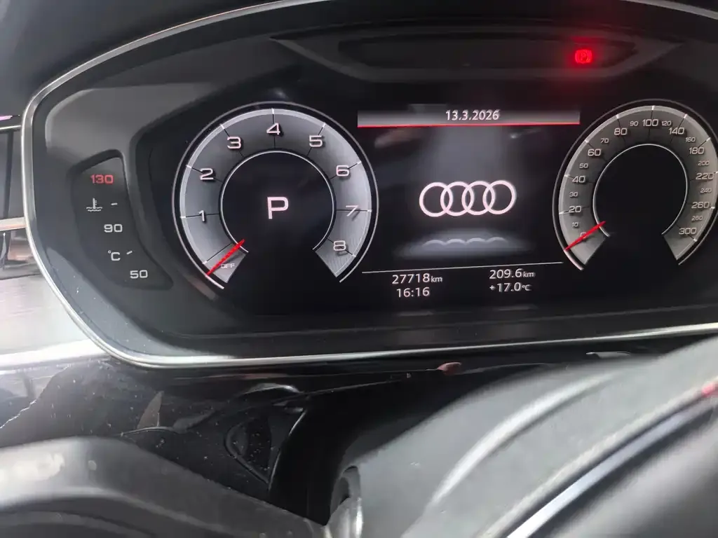 Audi A8 2023 из CN, фото 4