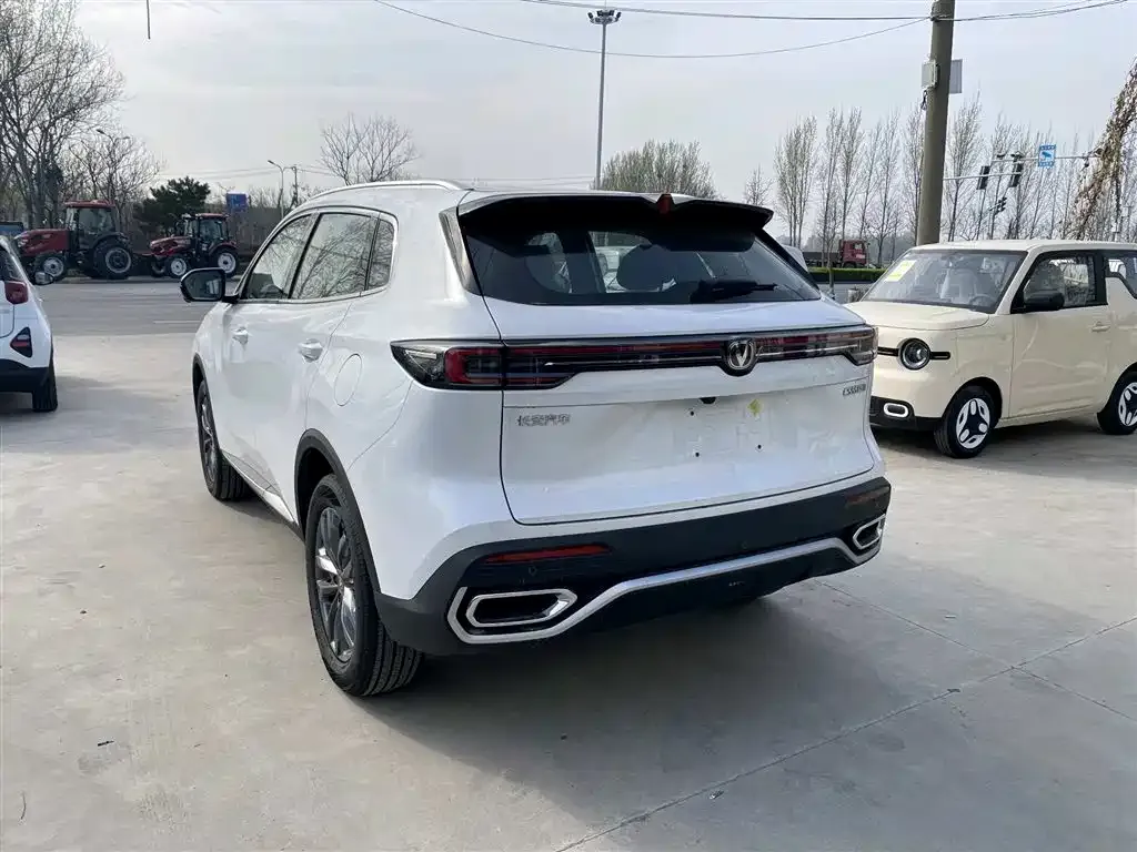 Changan CS55PLUS — фото 3