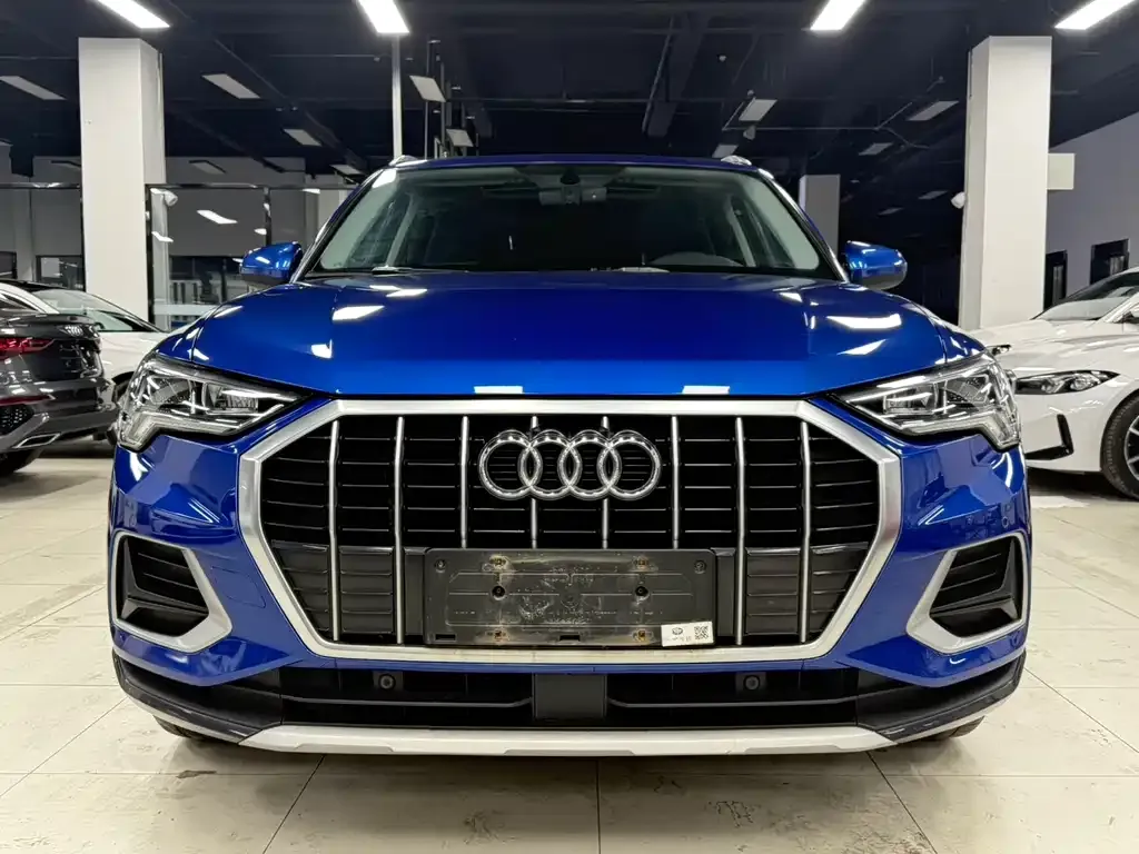 Audi Q3 — фото 10
