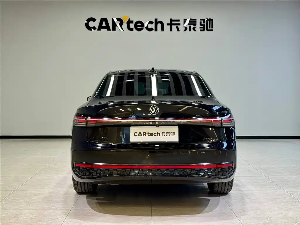 Volkswagen Passat — фото 6