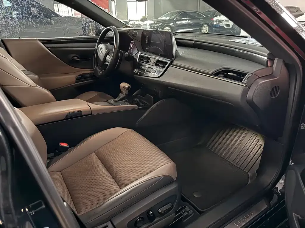 Lexus ES 2022 из CN, фото 8