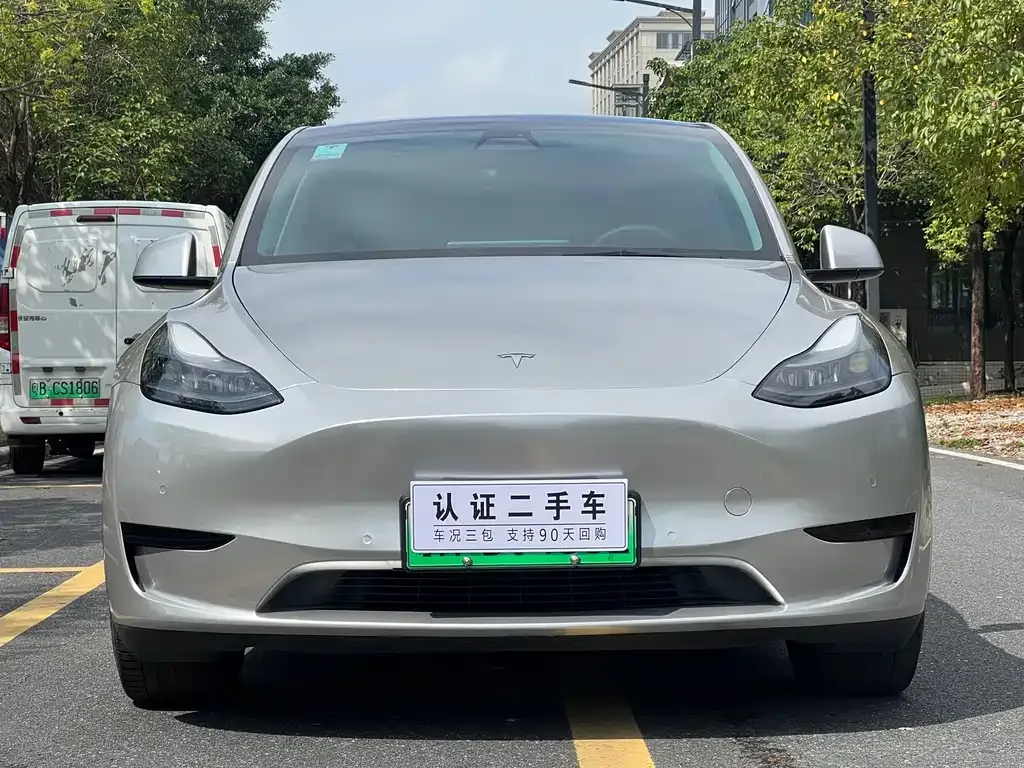 Tesla Model Y — фото 4