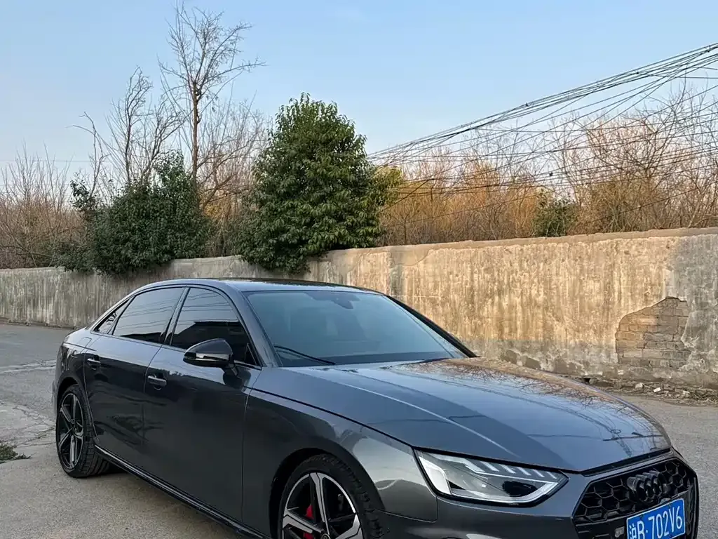 Audi A4L 2022 из CN, фото 5