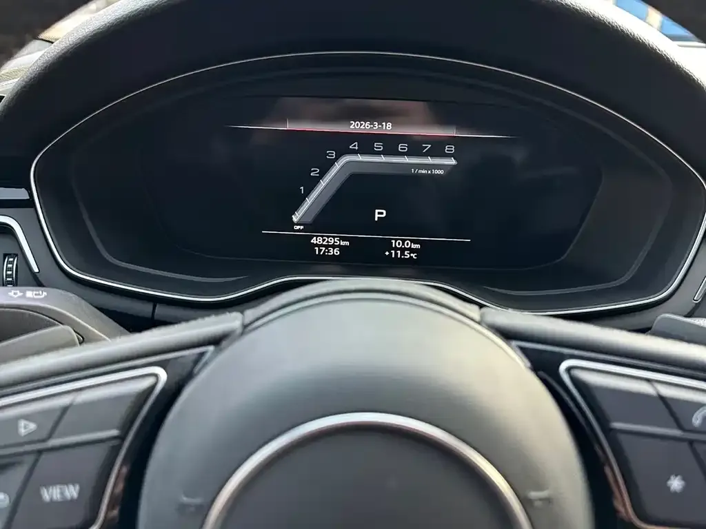 Audi A4L 2022 из CN, фото 2