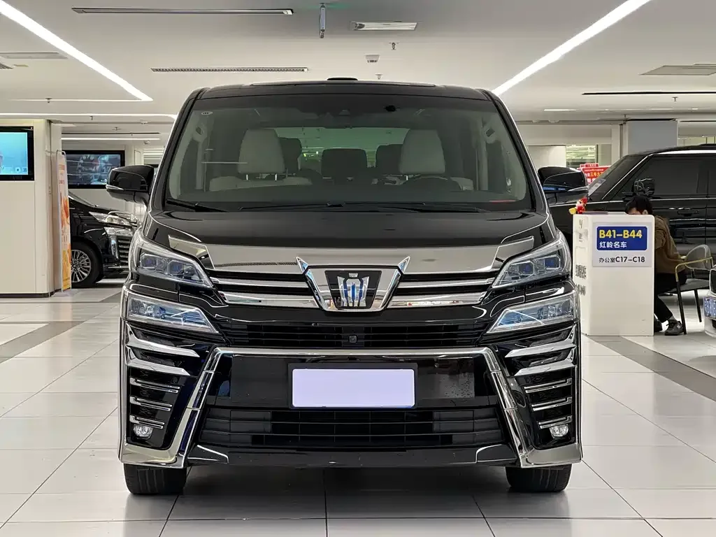 Toyota Vellfire 2022 из CN, фото 6