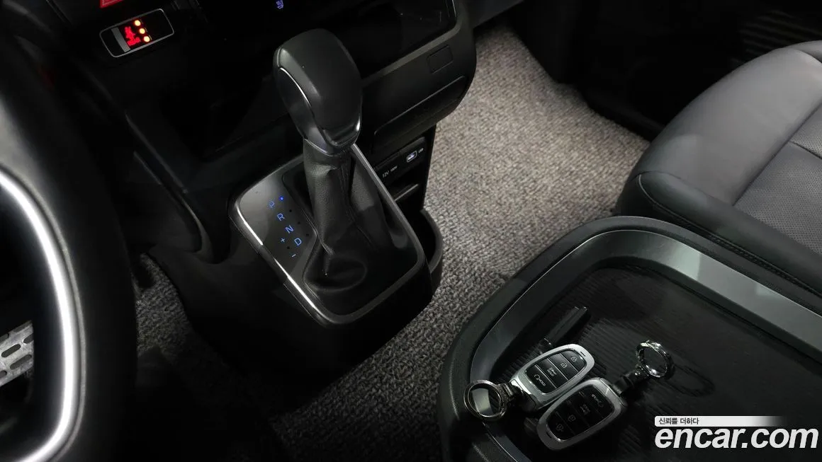 Hyundai Staria — фото 3
