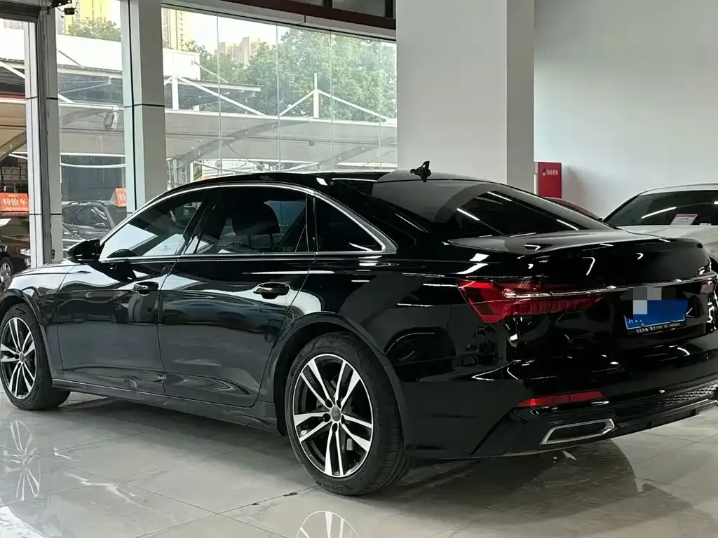 Audi A6L 2021 из CN, фото 5