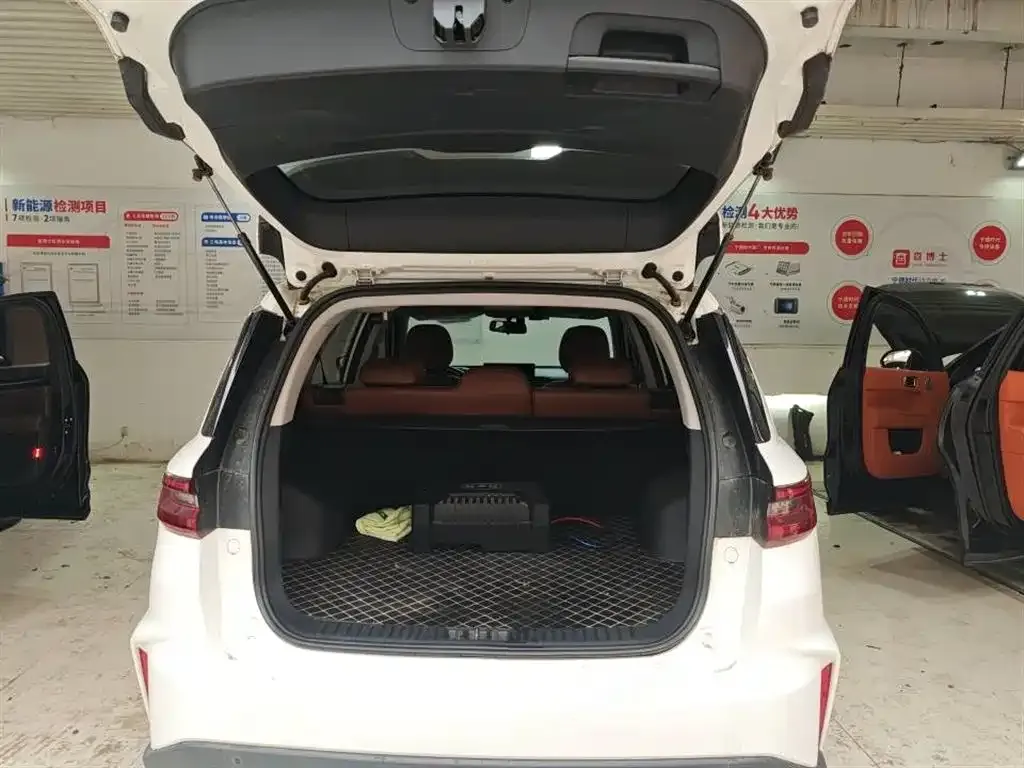 Geely Vision X6 2023 из CN, фото 8