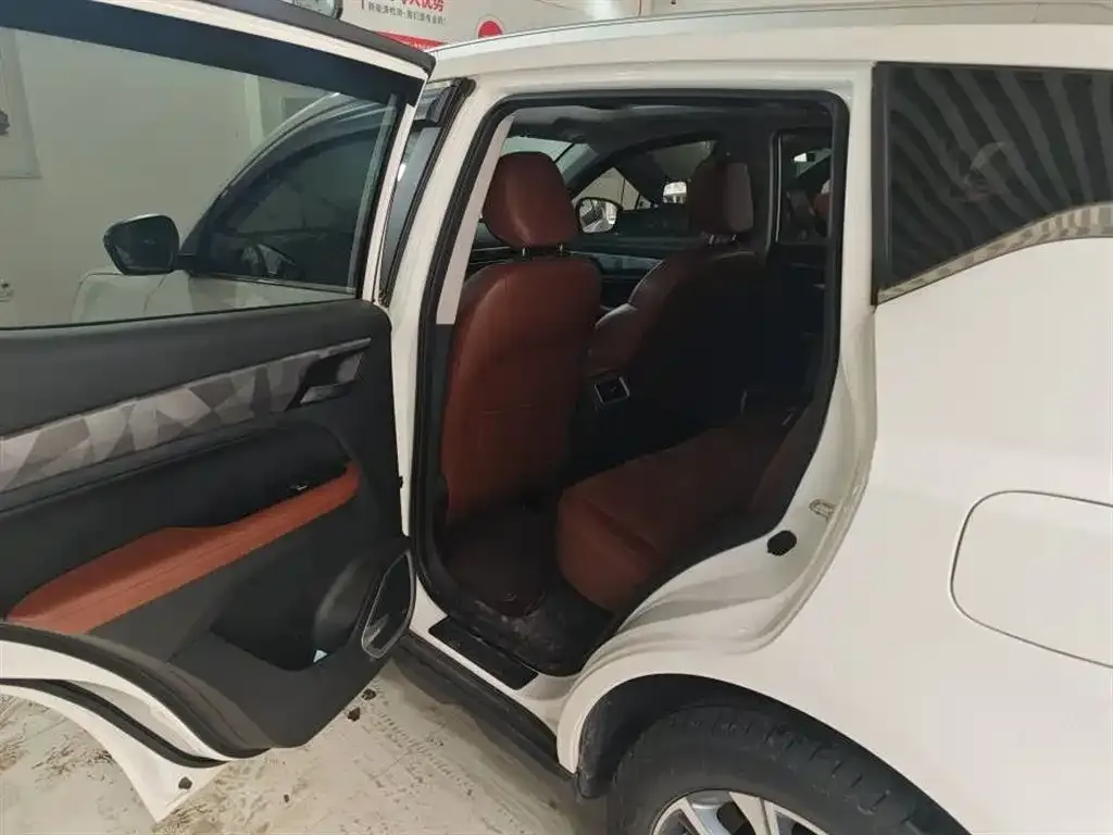 Geely Vision X6 2023 из CN, фото 2