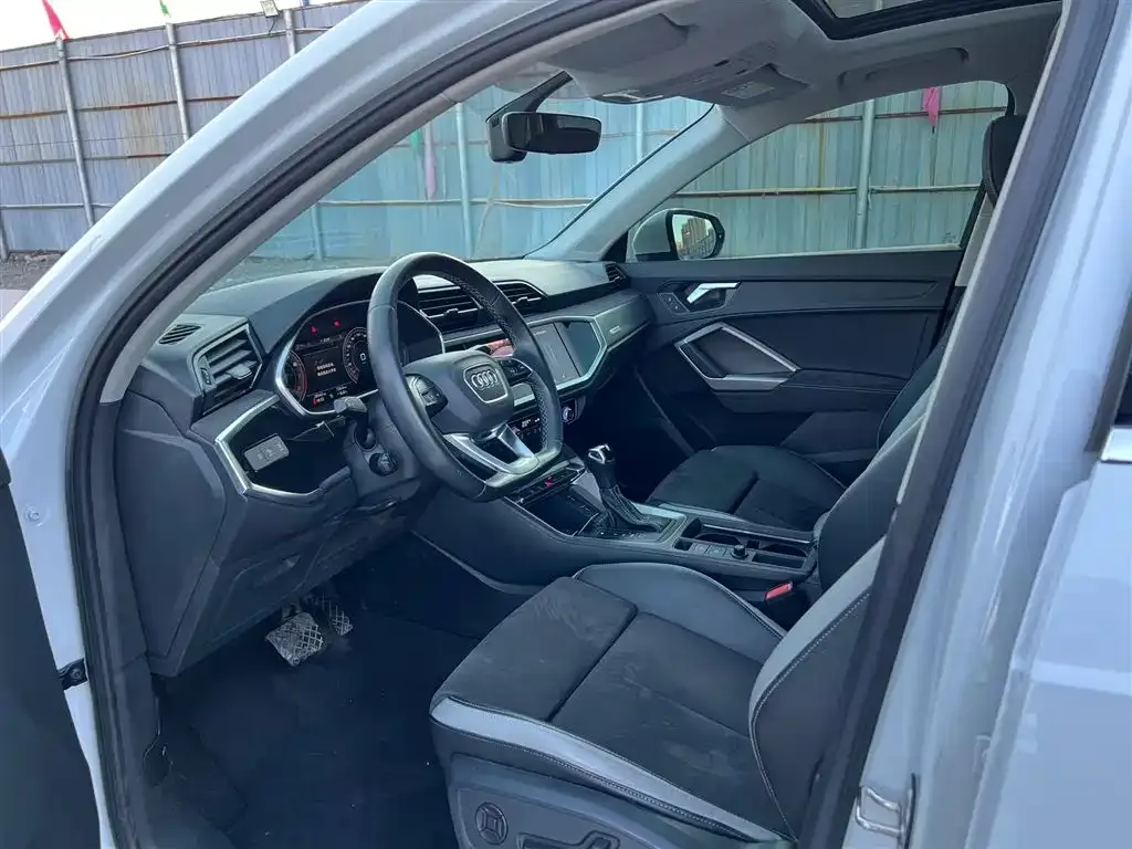 Audi Q3 2022 из CN, фото 3