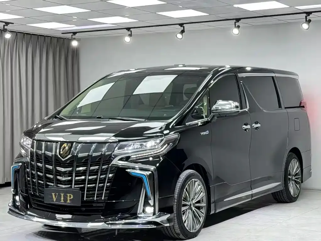Toyota Alphard — фото 3