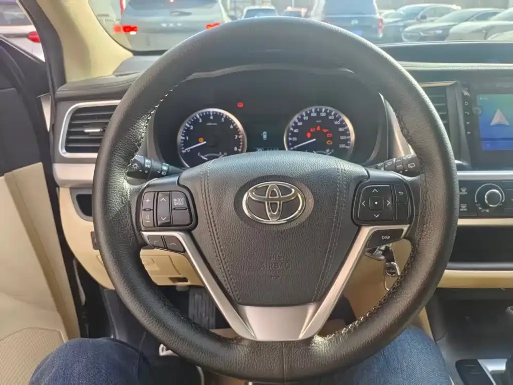 Toyota Highlander 2021 из CN, фото 9