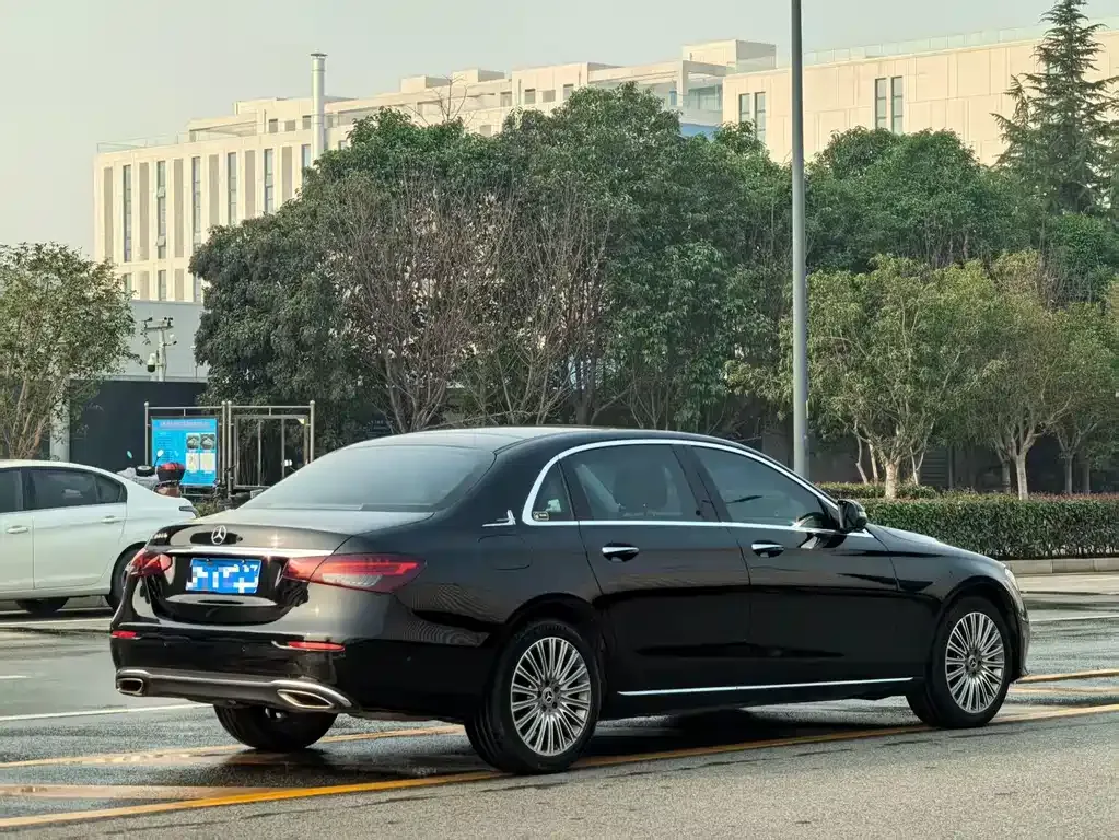 Mercedes-Benz E-Class 2022 из CN, фото 5