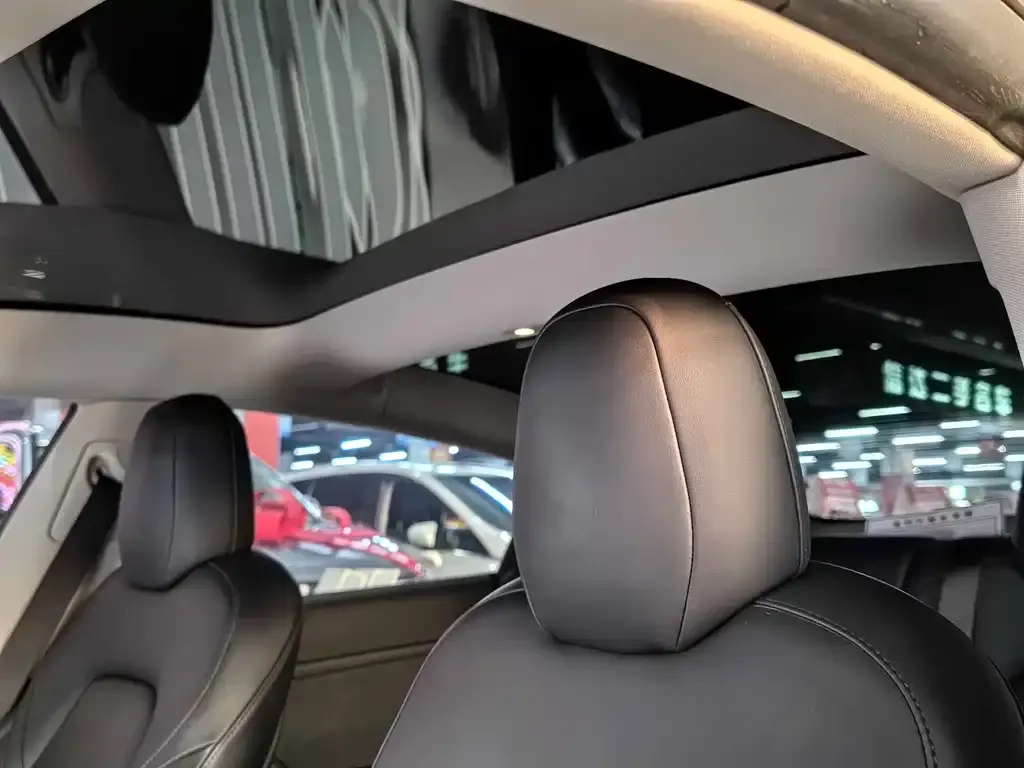 Tesla Model 3 — фото 2