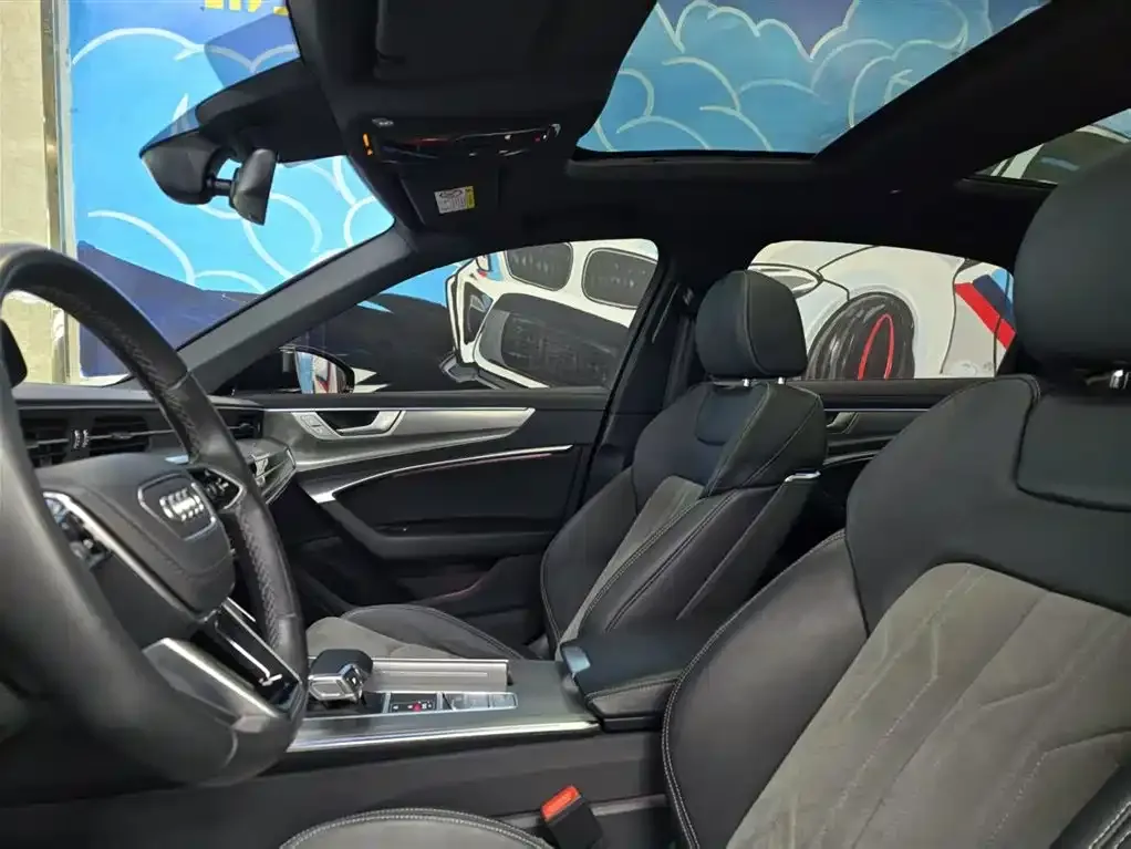 Audi A6L 2023 из CN, фото 8