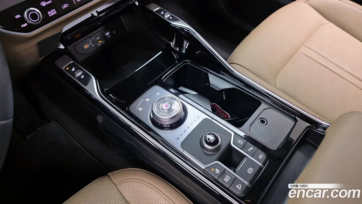 Kia Sorento 2024 из KR, фото 2