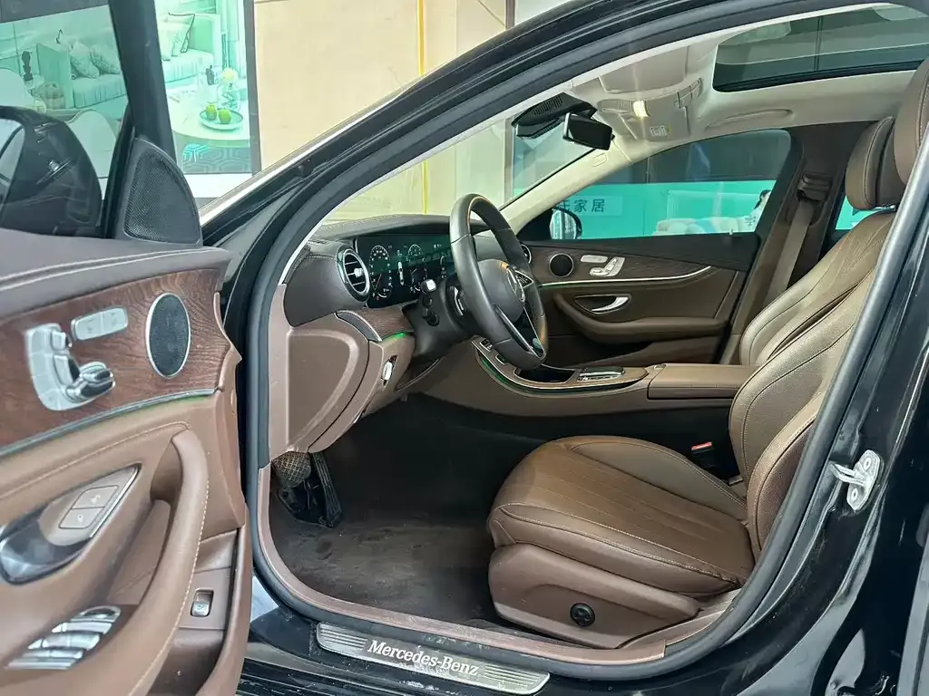 Mercedes-Benz E-Class 2023 из CN, фото 6