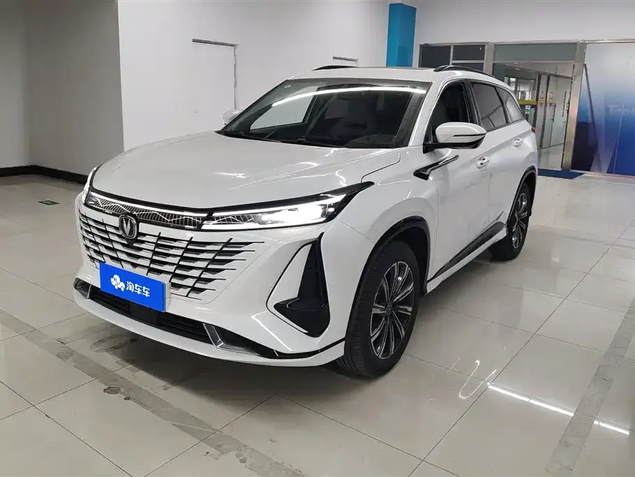 Changan CS75PLUS — фото 1