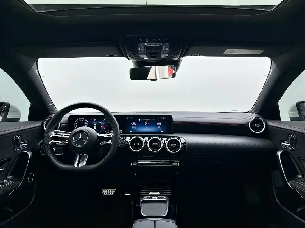 Mercedes-Benz CLA (Import) 2024 из CN, фото 8