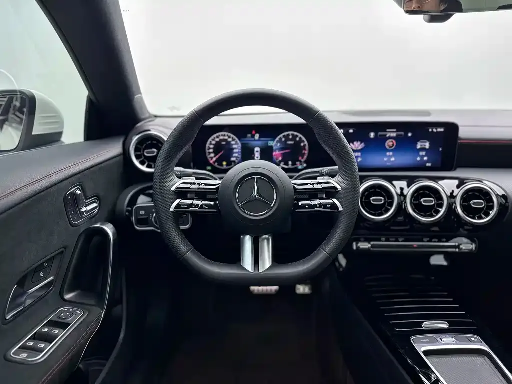 Mercedes-Benz CLA (Import) 2024 из CN, фото 10