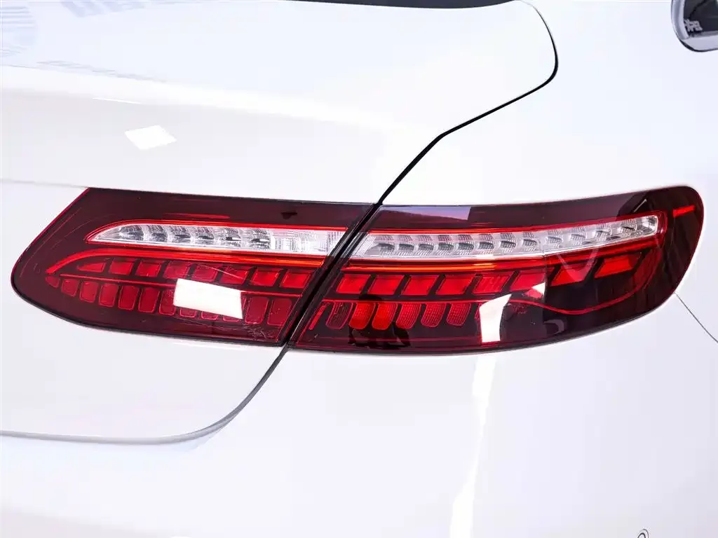 Mercedes-Benz E-Class (Import) — фото 6