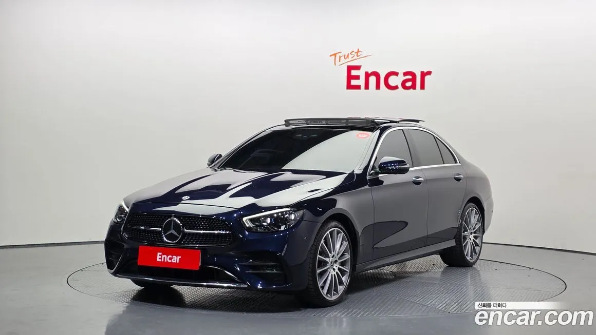 Mercedes-Benz E-Class — фото 1