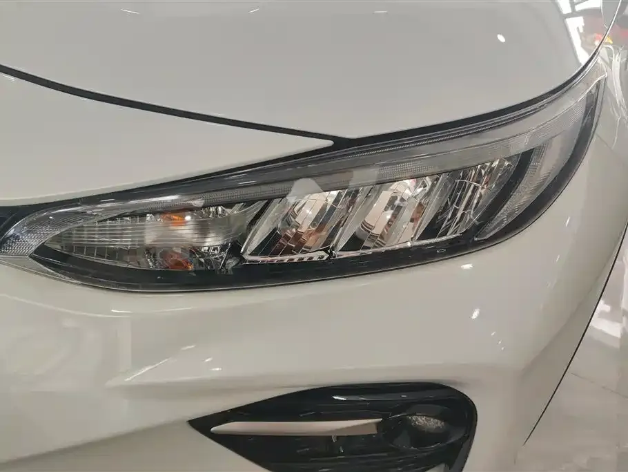 Toyota Wildlander — фото 10