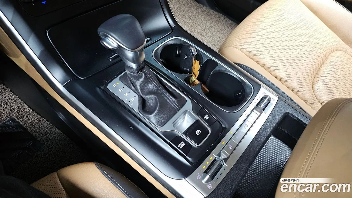 Kia Carnival — фото 10