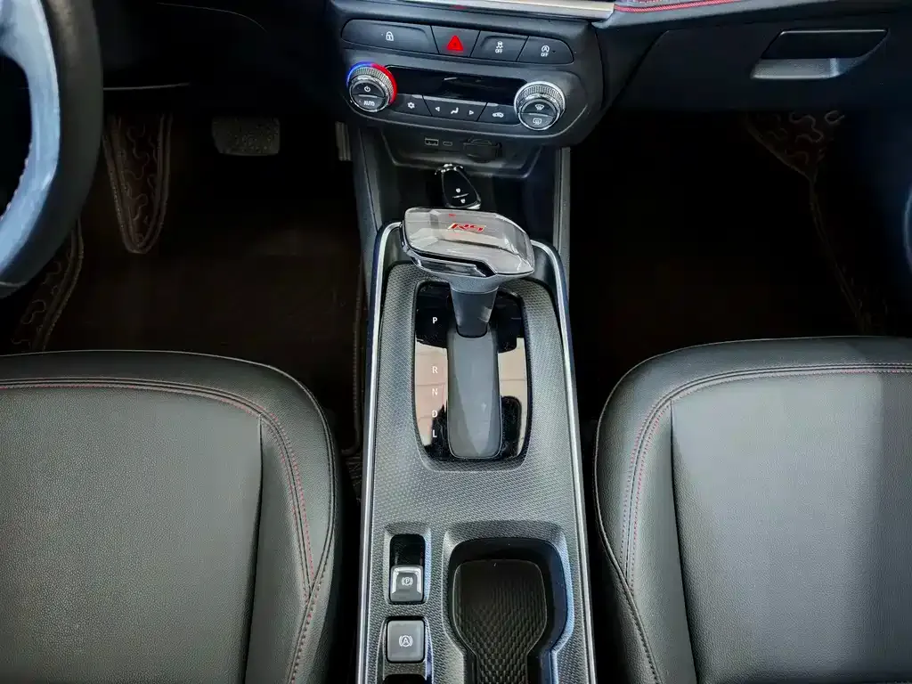 Chevrolet Trax 2022 из CN, фото 10