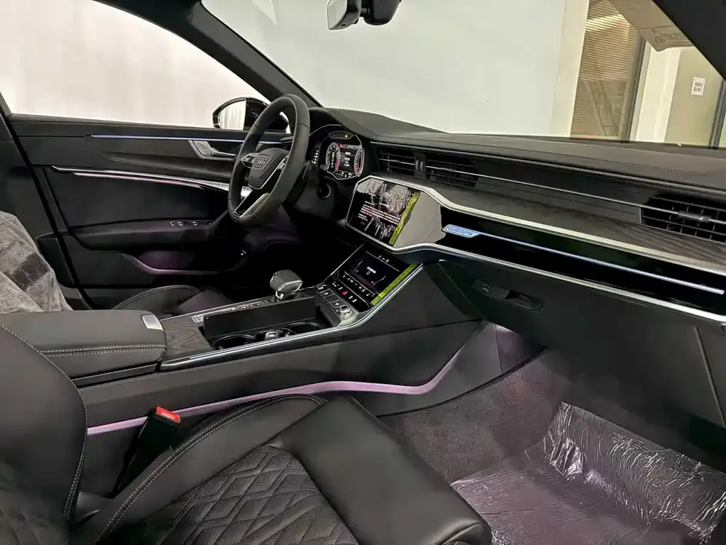 Audi A6L 2025 из CN, фото 7