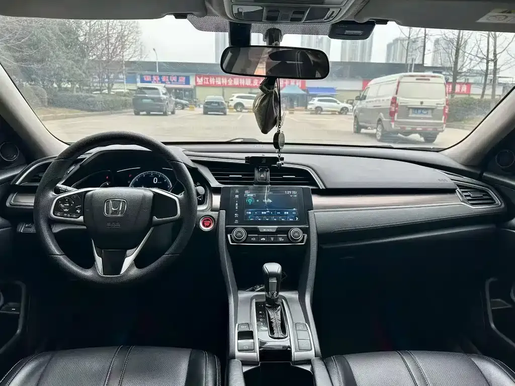 Honda Civic — фото 5