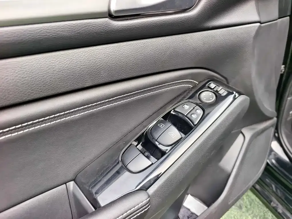 Nissan Teana — фото 3