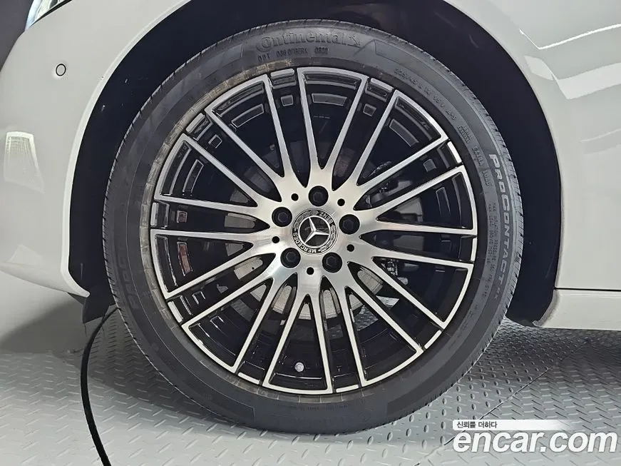 Mercedes-Benz C-Class 2024 из KR, фото 9