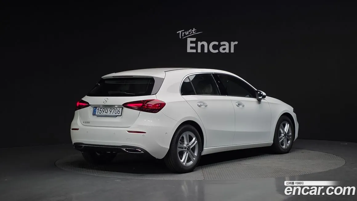 Mercedes-Benz A-Class — фото 7