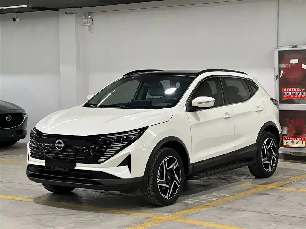 Nissan Qashqai — фото 1