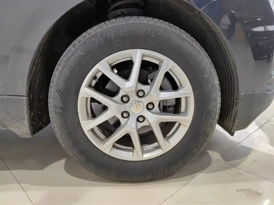 Chevrolet Equinox 2023 из CN, фото 8