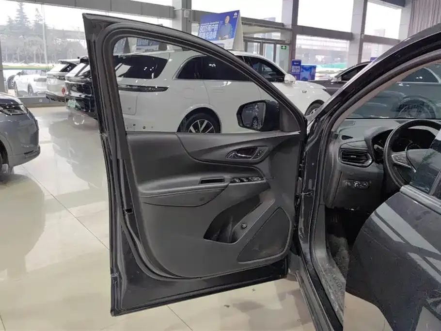 Chevrolet Equinox 2023 из CN, фото 6
