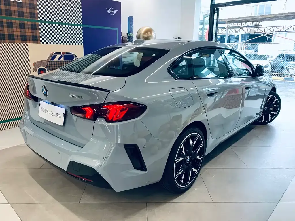 BMW 2 Series 2025 из CN, фото 10