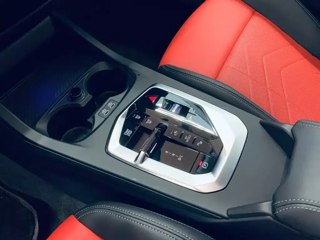 BMW 2 Series 2025 из CN, фото 6