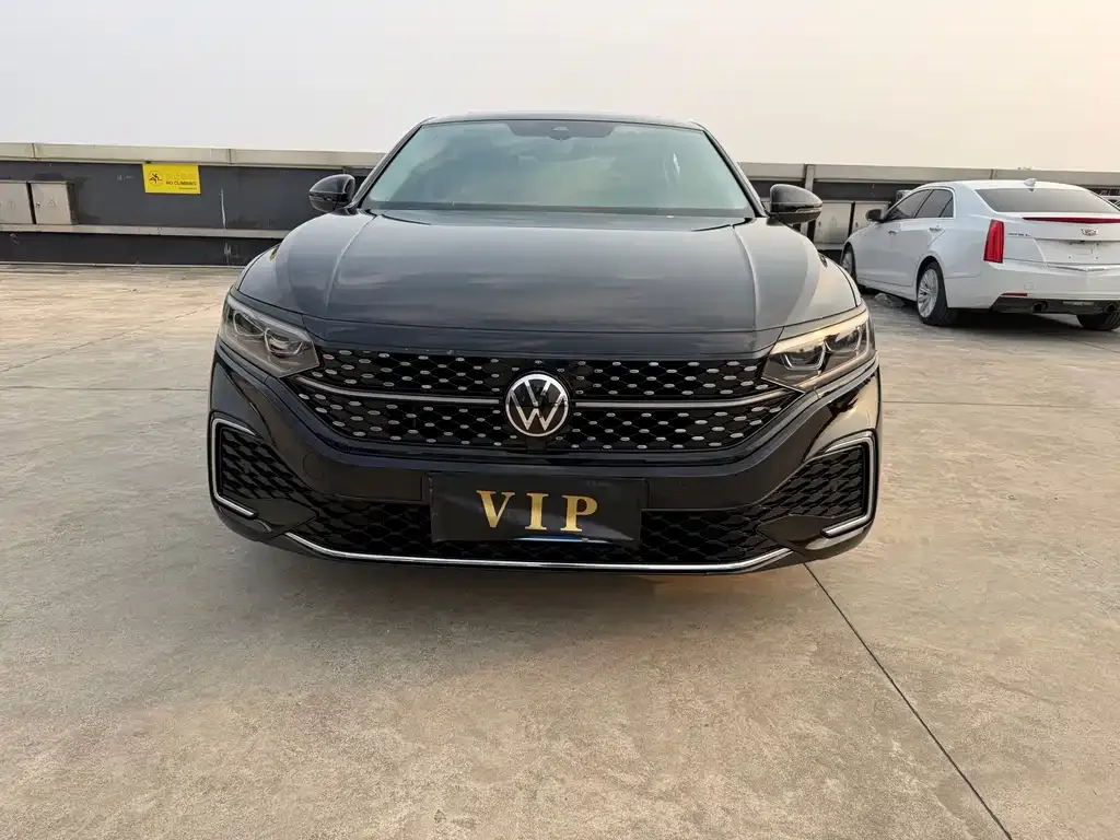 Volkswagen Passat — фото 9