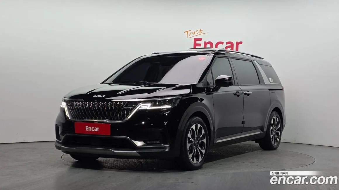 Kia Carnival — фото 1