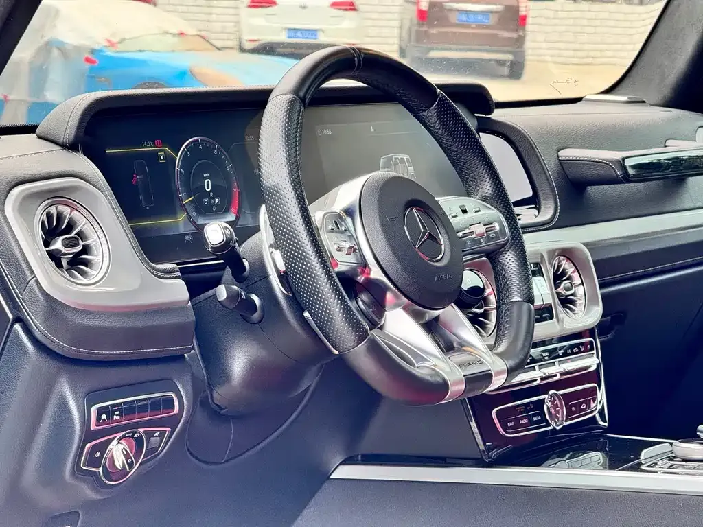 Mercedes-Benz G-Class AMG — фото 7