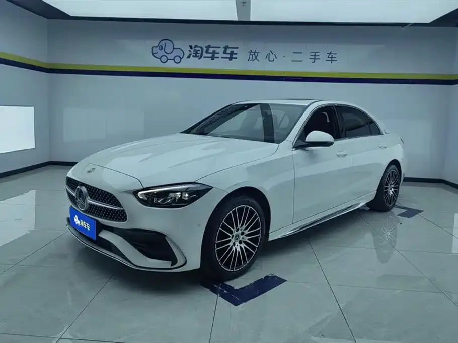 Mercedes-Benz C-Class — фото 1