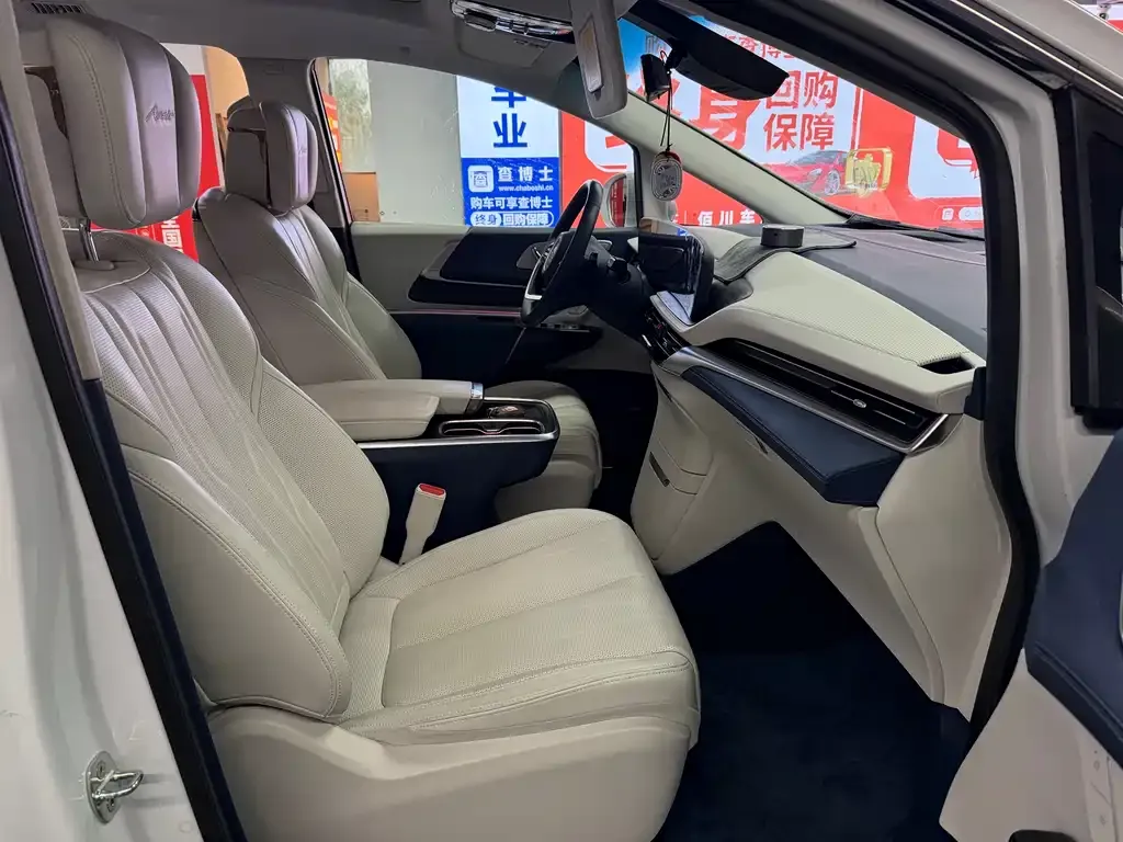 Buick Century 2023 из CN, фото 4